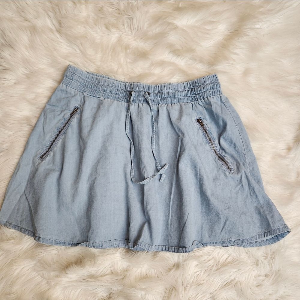 Fabletics Light Blue Chambray Denim Skirt‎ with Drawstring Sz Lg